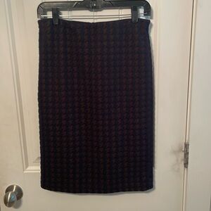 Ann Taylor Size 4 Navy Skirt EUC